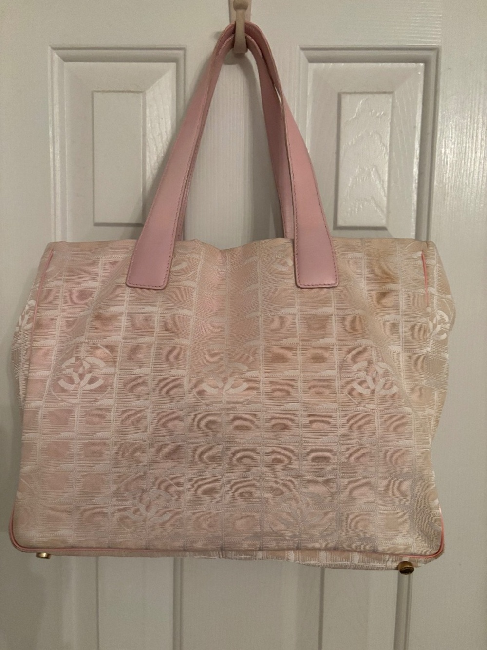 Authentic Chanel Vintage Travel Ligne Large Soft Pink Tote